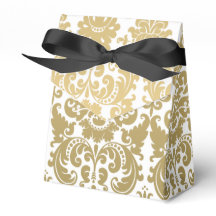 Gold and White Elegant Damask Pattern
