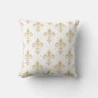 Gold fleur-de-lis seamless pattern on white