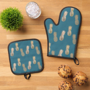 Gold Glam Pineapples Oven Mitt & Pot Holder Set