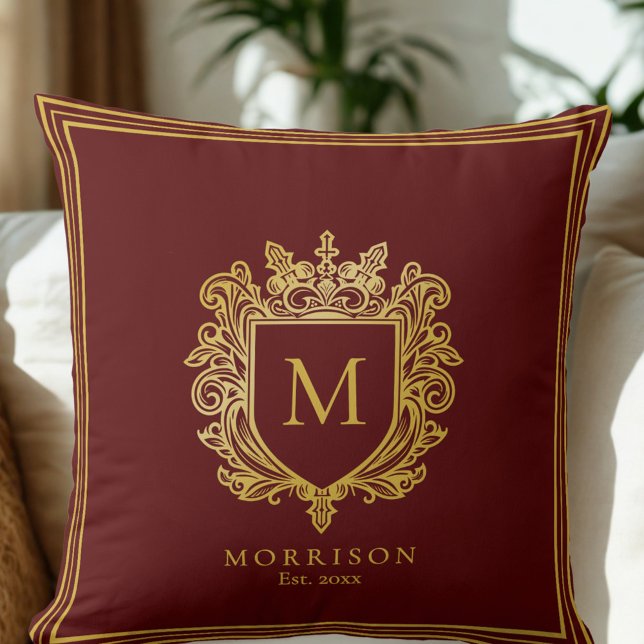 Gold Monogram Crest Throw Pillow (Gold Monogram Crest Throw Pillow)
