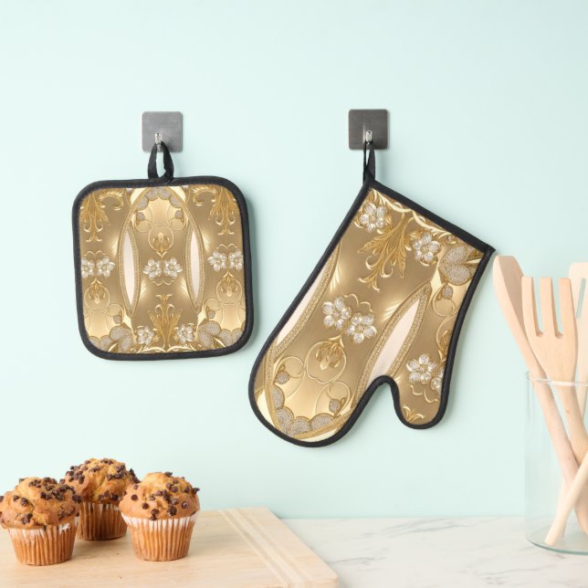 Gold Ornate Floral Oven Mitt & Pot Holder Set (Insitu(Hanging))