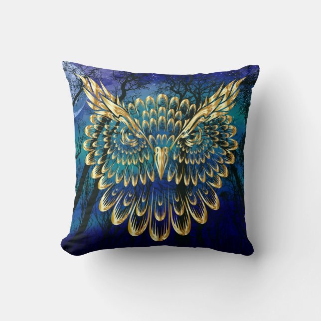 Gold Owl Face on forest at night Cushion (Front)
