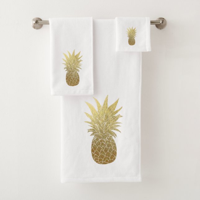 Gold Pineapple Bathroom Towel Set (Insitu)
