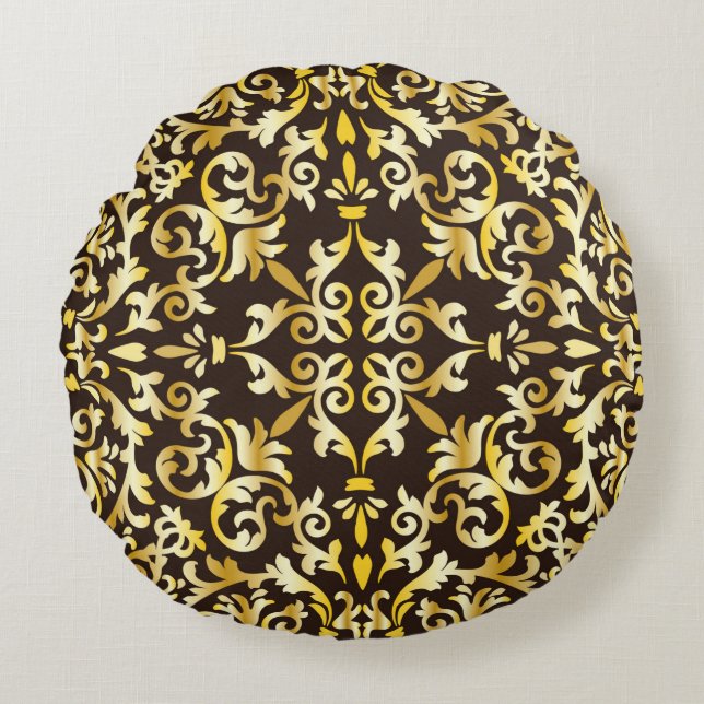 Golden baroque seamless pattern on black backgroun round cushion (Front)
