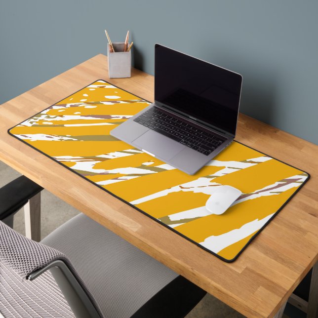 Golden Brush Elegance Desk Mat (Office 2)