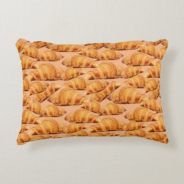 Golden croissant, bakery seamless pattern. decorative cushion (Front)