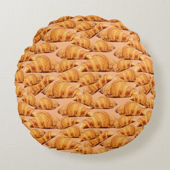 Golden croissant, bakery seamless pattern. round cushion (Front)