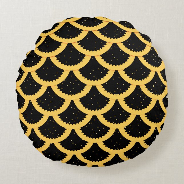 Golden fish scales pattern round cushion (Front)