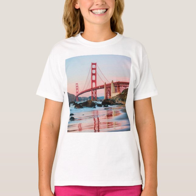 Golden gate bridge throw pillow T-Shirt (Front)