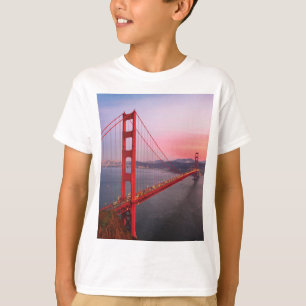 Golden gate bridge throw pillow T-Shirt