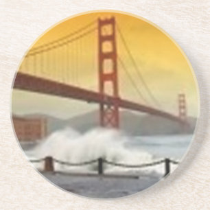 Golden Gate Bridge with Spraying Water Coaster