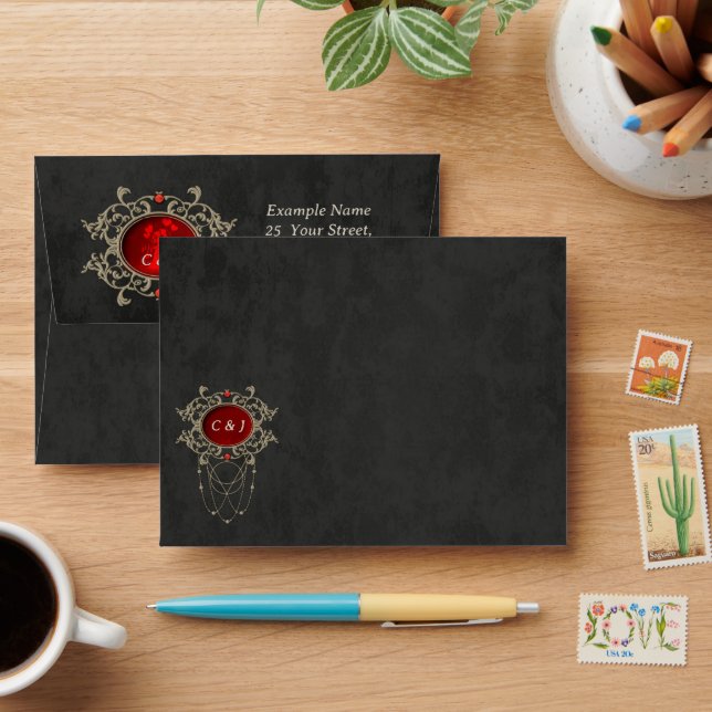 Golden moments of love.  envelope (Desk)