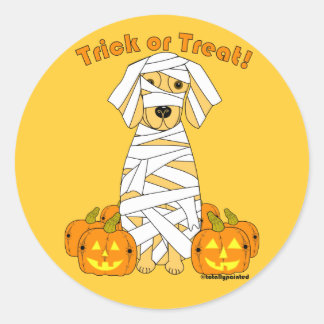 Golden Mummy Classic Round Sticker