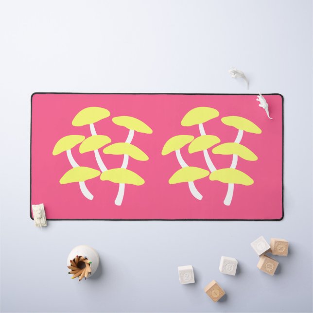 Golden Oyster Desk Mat (Kids Table)