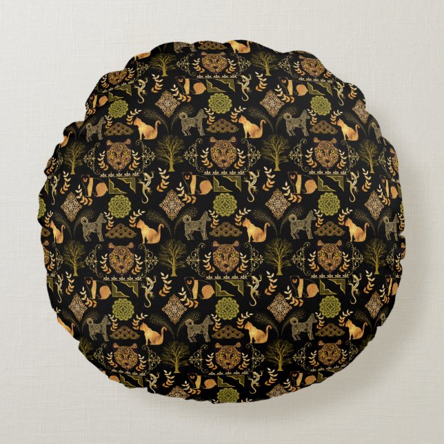 Golden Pattern 03.bw Black BG Round Cushion (Front)