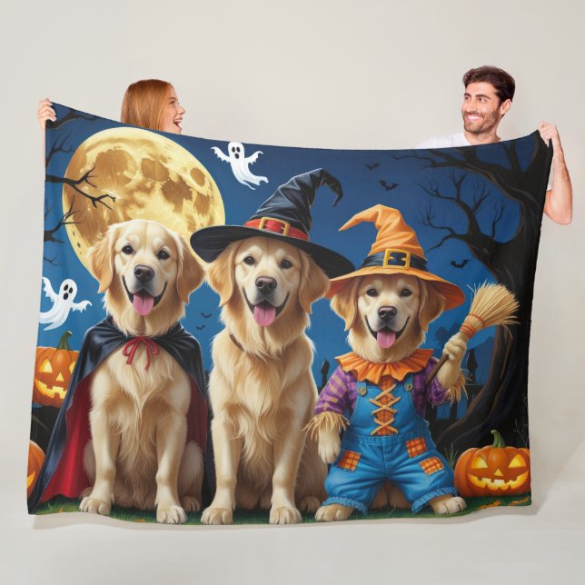 Golden Retriever Dogs Pumpkin Halloween Funny Fleece Blanket (In Situ)