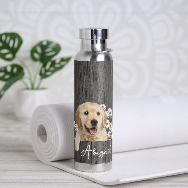 Golden Retriever On Wood  Water Bottle (Yoga)