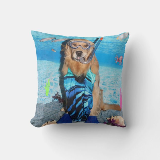 Golden Retriever Snorkeler Cushion (Front)