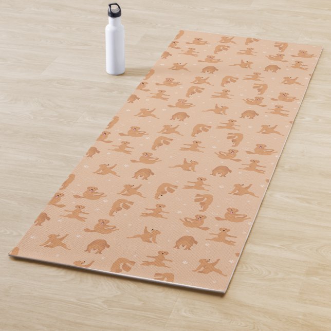 Golden retriever yoga pose mat (In Situ)