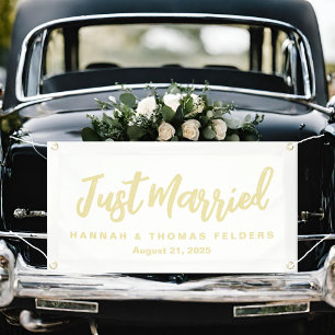 Goldish Penmanship Just Married Car Banner