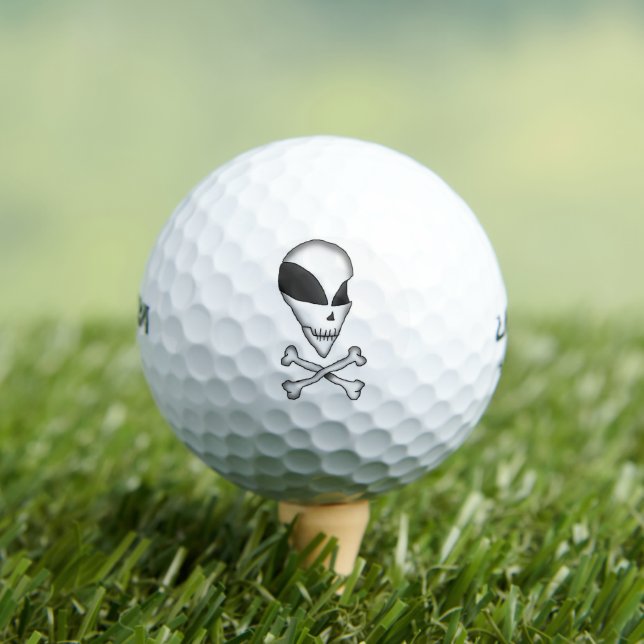 Golf Balls - Alien Skull & Crossbones (Insitu Tee)