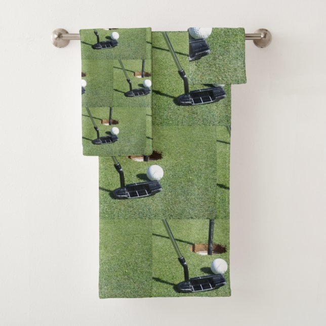Golf Putter Marking Par On The Green, Bath Towel Set (Insitu)