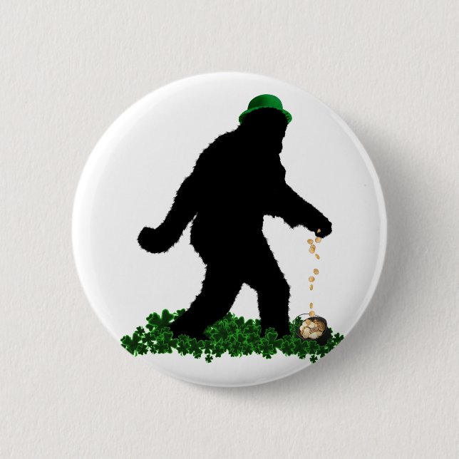Gone Squatchin' on St. Patrick's Day 6 Cm Round Badge (Front)