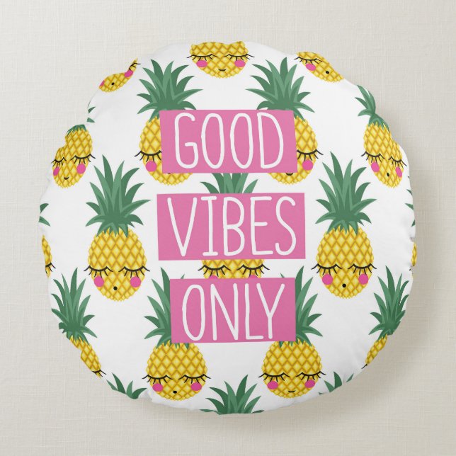 Good Vibes Pineapples Summer Pattern Round Cushion (Front)