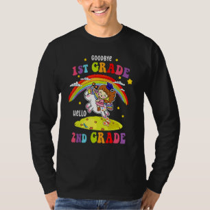 Goodbye 1st Grade Graduation Hello 2nd Grade Unico T-Shirt