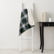 Gordon Dress Plaid Sherpa Blanket