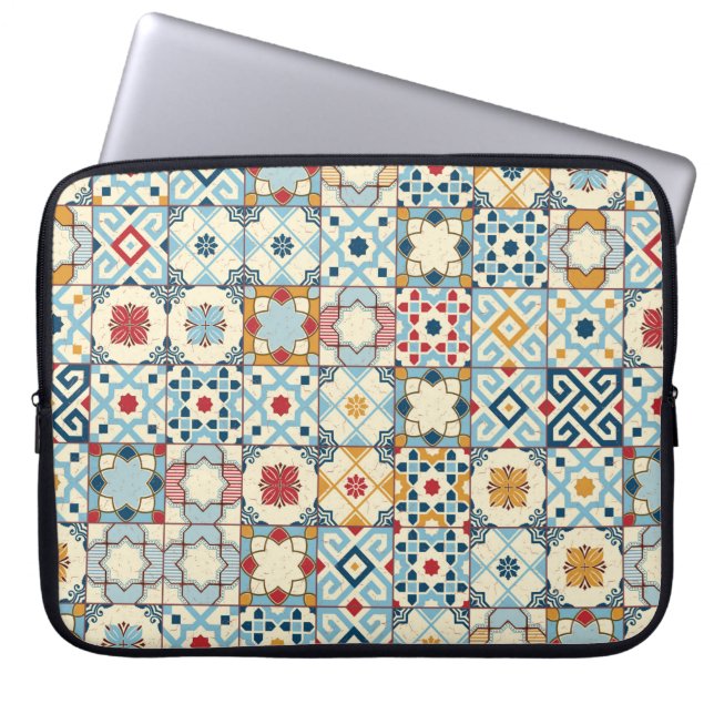 Gorgeous seamless pattern white colourful Moroccan Laptop Sleeve (Front)