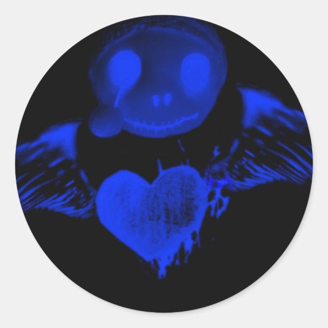 Gothic doll & heart classic round sticker (Front)
