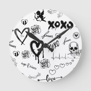Gothic Seamless Pattern Round Clock