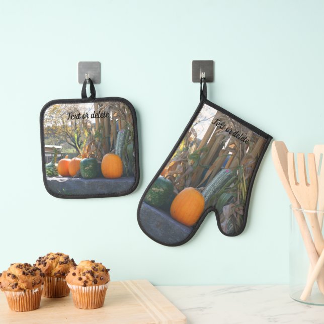 Gourds And Pumpkins Farm Stand Personalised Oven Mitt & Pot Holder Set (Insitu(Hanging))
