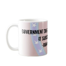 Government doesn't solve problems Mug
