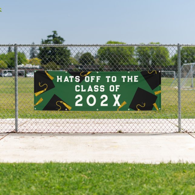 Graduation 2025 Green Banner (Insitu)