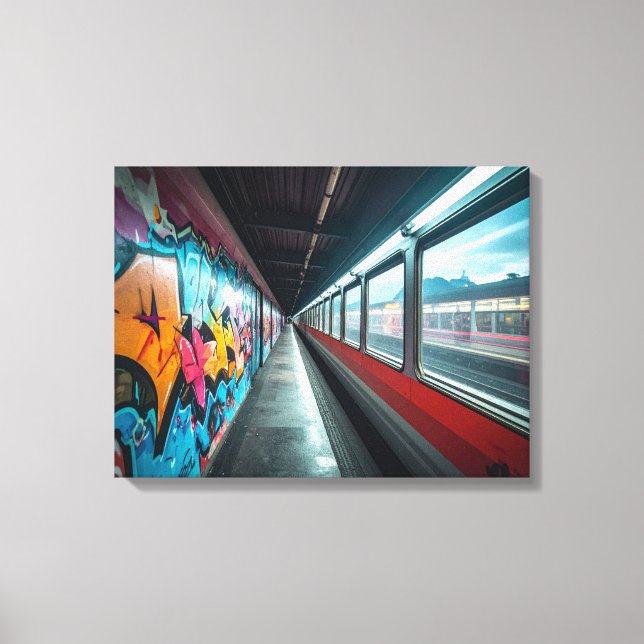 Graffiti train canvas print (Front)