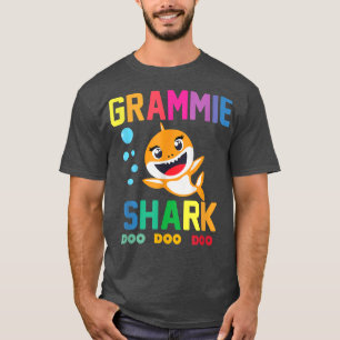 Grammie SharkGrammie Shark Lover Family Mothers Da T-Shirt