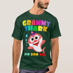 Grammy Shark Funny Mummy Kids Family Mother's Day T-Shirt