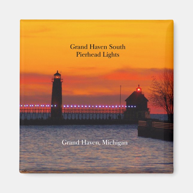 Grand Haven South Pierhead Lights sunset magnet (Front)