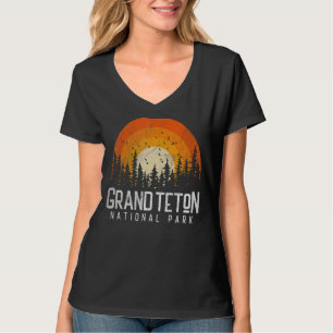 Grand Teton National Park   Retro Style Vintage 80 T-Shirt