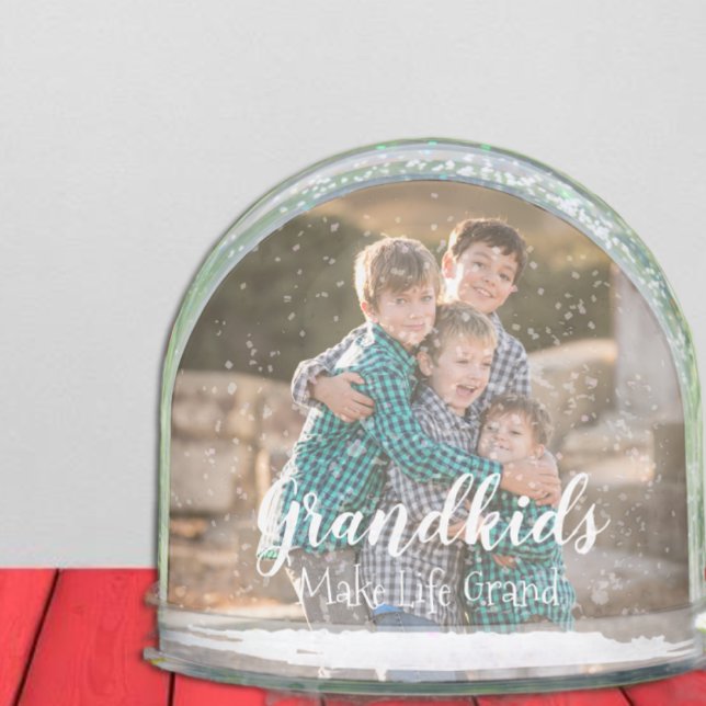 Grandkids Make Life Grand Snowglobe (Creator Uploaded)