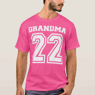 Grandma 2022 for pregnancy announcement T-Shirt