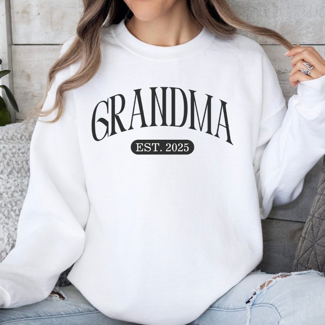 Grandma Established 2025 New Grandmother Sweatshirt (Creator Uploaded)