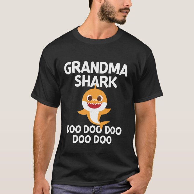 Grandma Shark Doo Doo Doo Funny T-Shirt (Front)