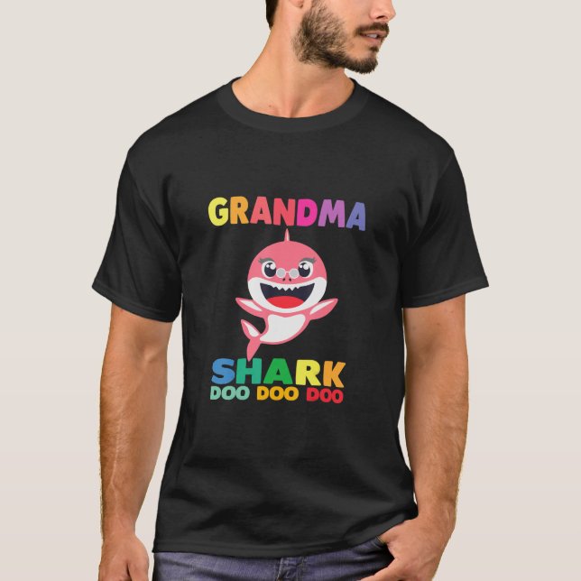 Grandma Shark T-Shirt Doo Doo Grandpa Mommy Daddy (Front)