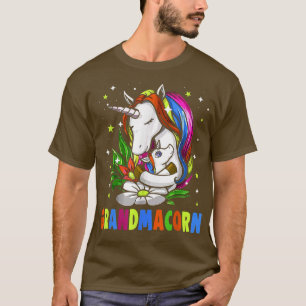 Grandmacorn Unicorn New Baby 2022 Mother's Day Gif T-Shirt