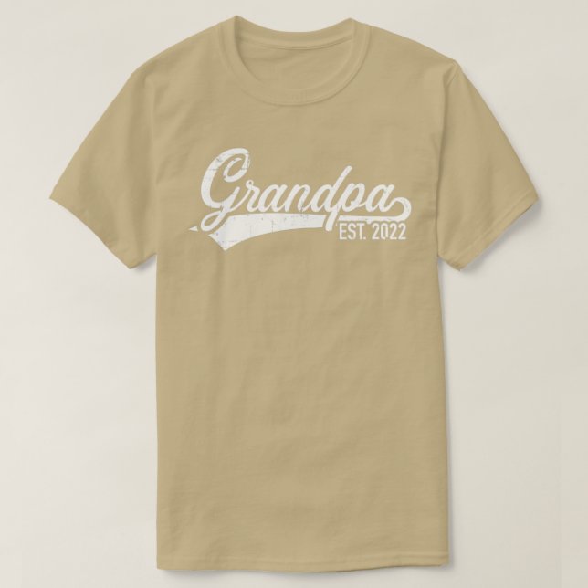 Grandpa est 2022 for grandfather to be T-Shirt (Design Front)