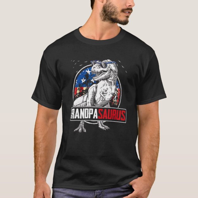 Grandpa Saurus Dinosaur Rex American Flag Family M T-Shirt (Front)