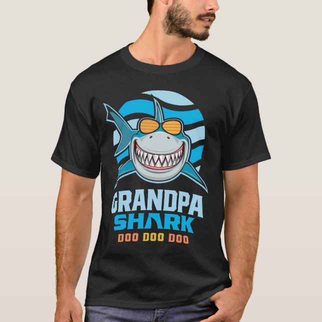 Grandpa Shark Tee. Doo Doo Doo Gift T-Shirt (Front)